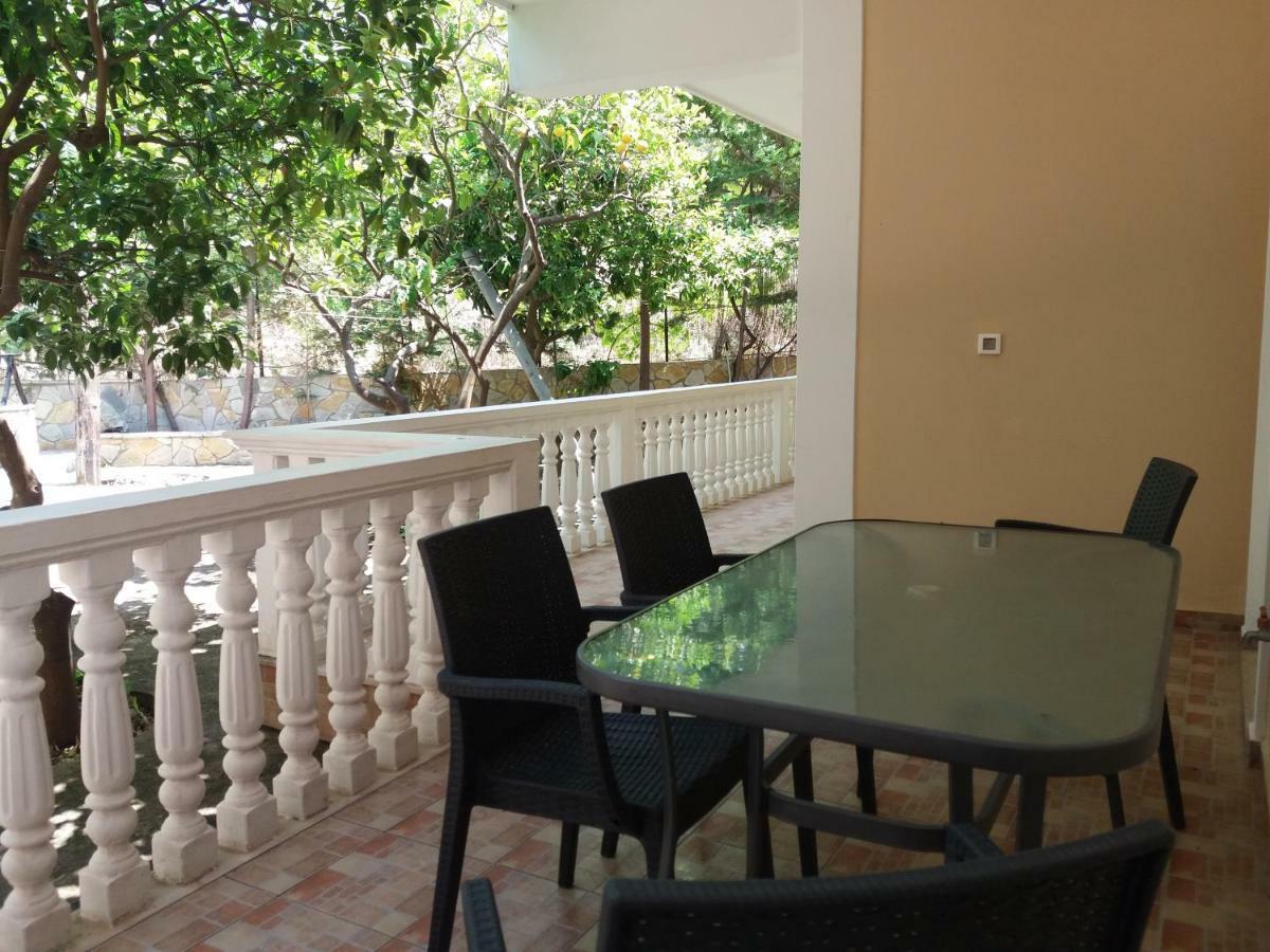 Turtle Beach Apartment Marathiás Eksteriør billede